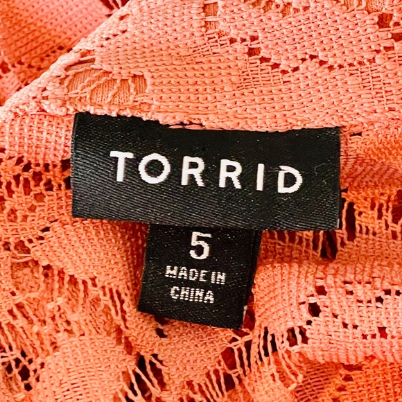 Torrid dress 5 24 / 26 Maxi Lace Button Down Pink Mauve Tie Waist Collared - Picture 5 of 5